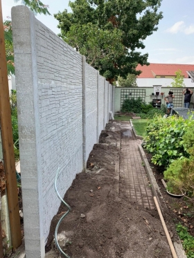 Betonove ploty vyroba a montaz.