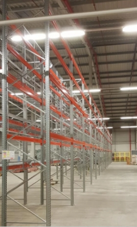 Montáže a demontáže regálov