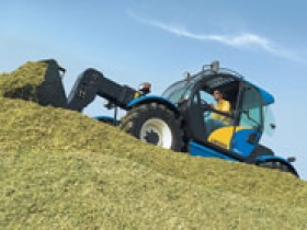 Teleskopický manipulátor New Holland LM5060 Delta