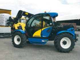 Teleskopický manipulátor New Holland LM5080 Plus