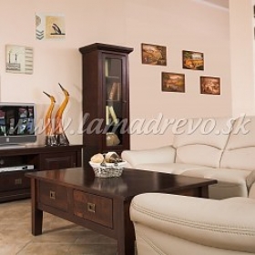 Obývacia zostava z masívu Amadeus 4 - TV stolík s úložným priestorom 