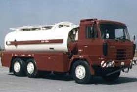 Cisternový automobil prepravník CA - 16 A