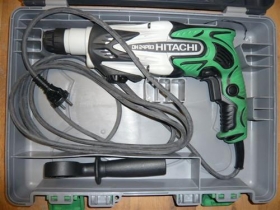 Prenájom -  Elektrická príklepová vŕtačka Hitachi