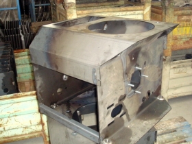 Zámočnícka výroba - rôznych krytov, oceľových konštrukcií a príslušenstva na vykurovacie pece